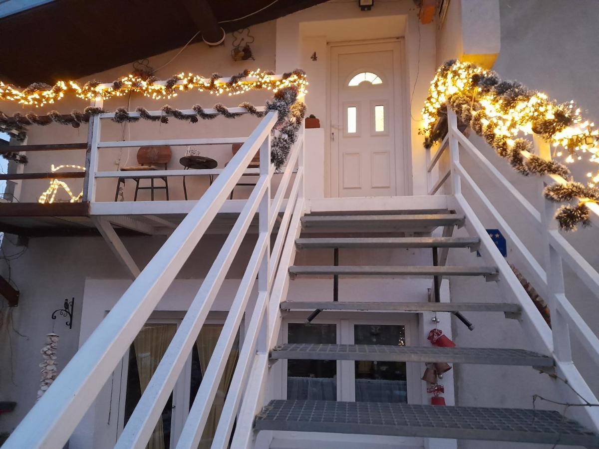 Apartment Ada Bed & Breakfast Gračac Eksteriør bilde