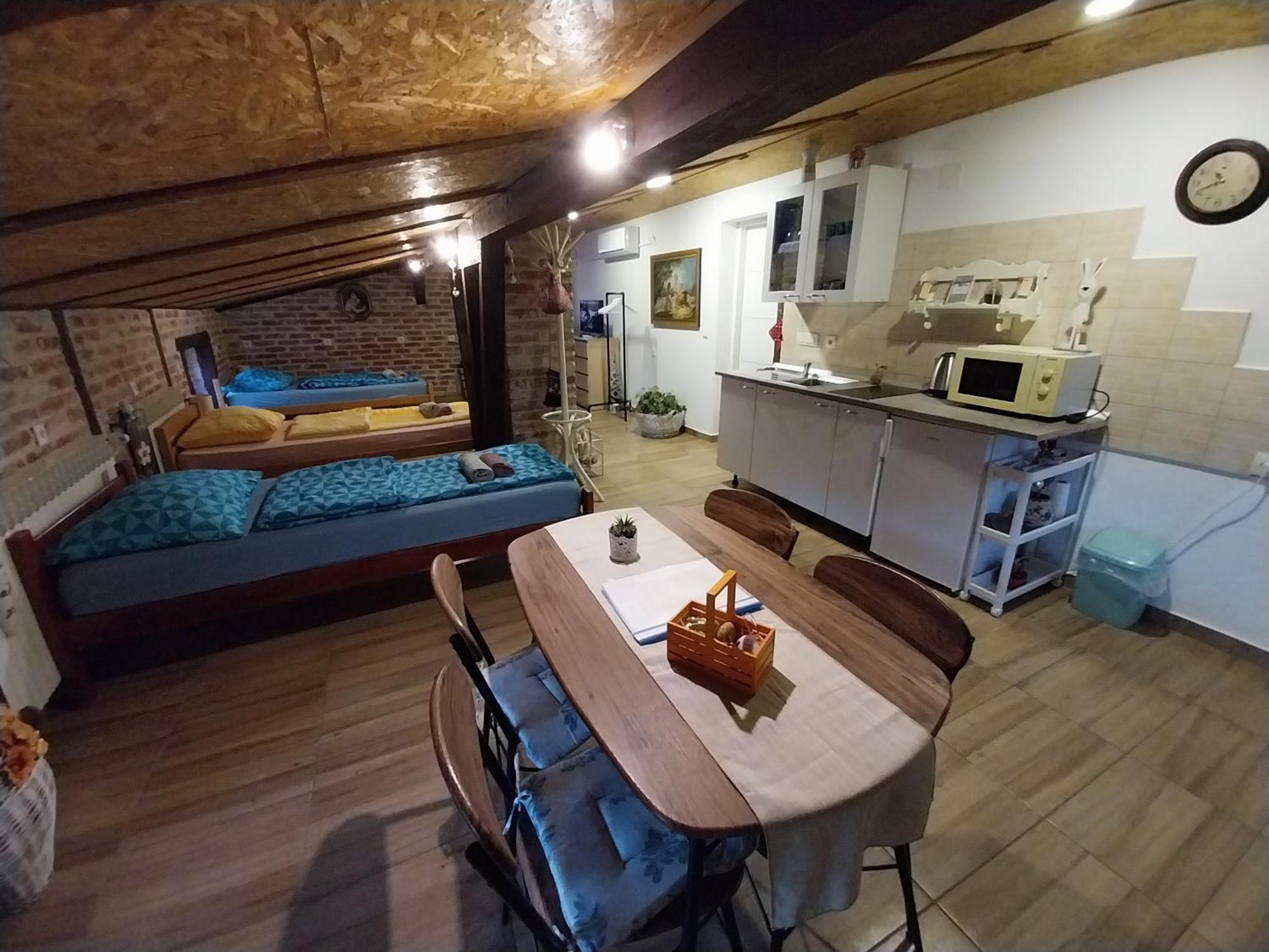 Apartment Ada Bed & Breakfast Gračac Eksteriør bilde