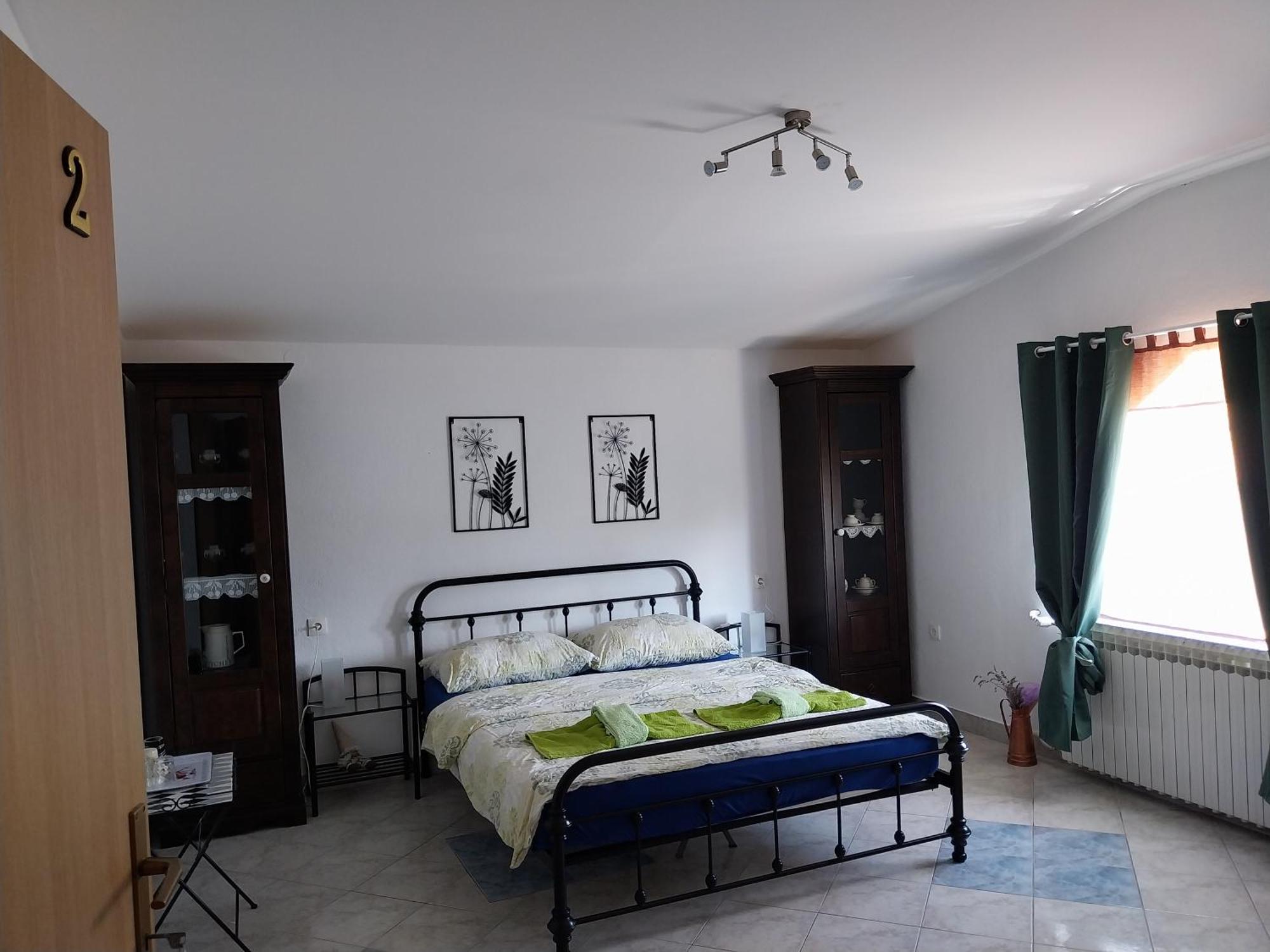 Apartment Ada Bed & Breakfast Gračac Rom bilde