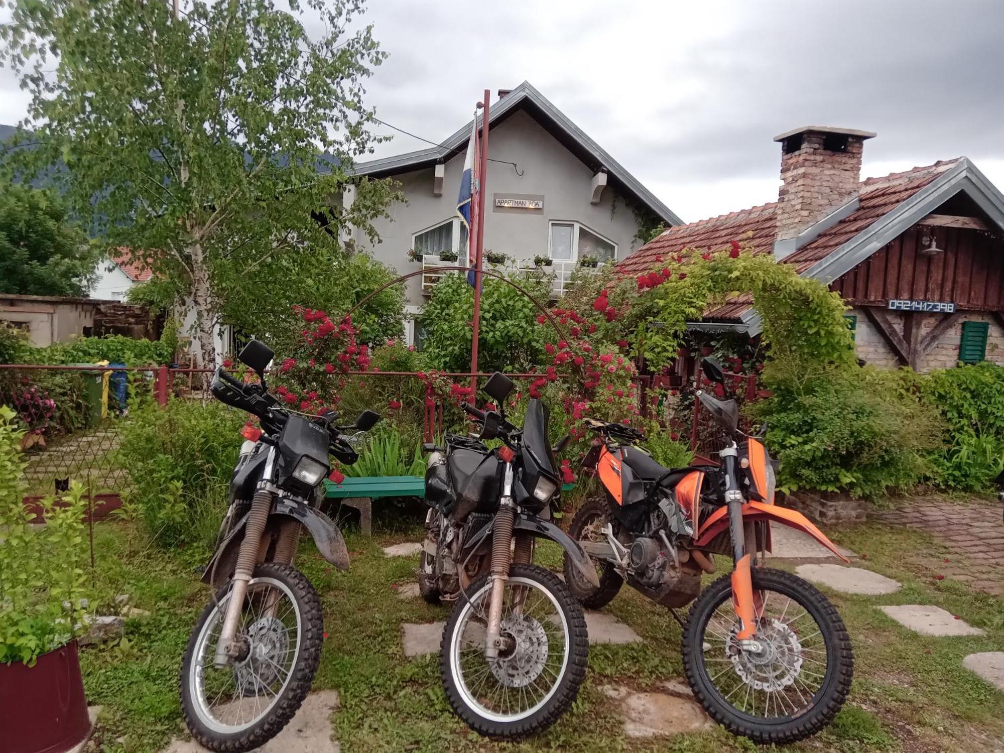 Apartment Ada Bed & Breakfast Gračac Eksteriør bilde